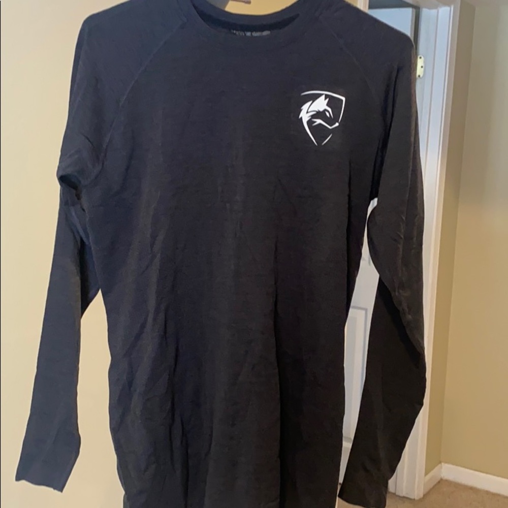 Men’s Aphalete long sleeve. Medium. Grey/black